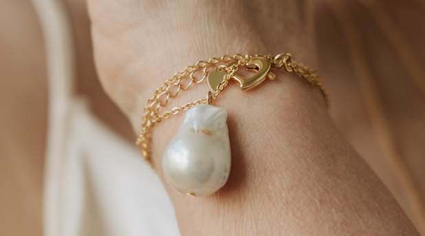 Slow Style, Not Fast Trends: Building a Jewelry Collection You’ll Actually Wear